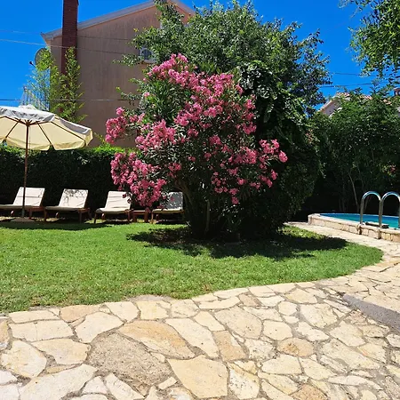 Holiday home Artic Sveti Filip i Jakov